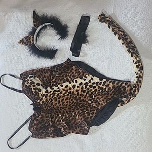 Vintage Frederick's of Hollywood size large leopard print bodysuit & accessories